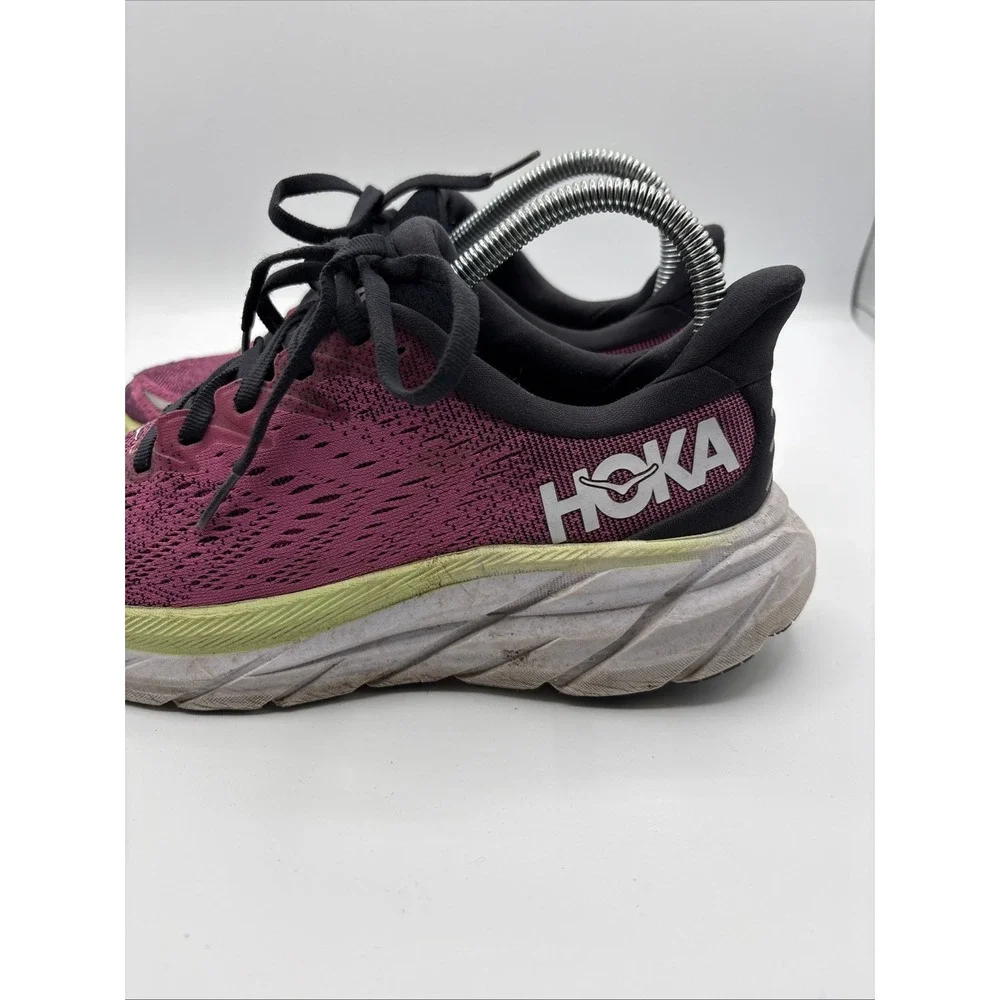 Hoka One One Clifton 8 Sneakers Womens Size 7B Pink Training Gym Athleisure READ